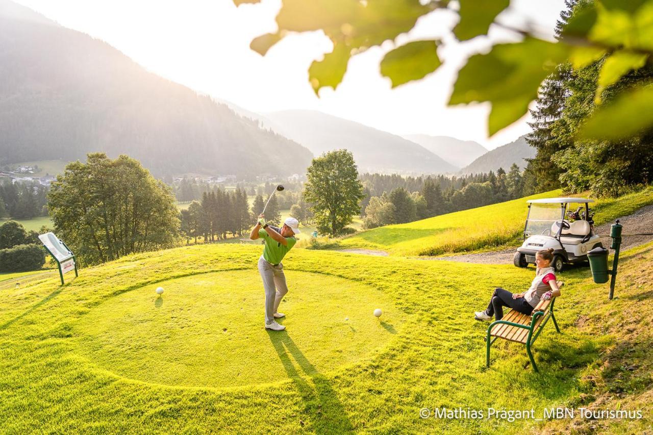 Trattlers Hof-Chalets Bad Kleinkirchheim Eksteriør billede